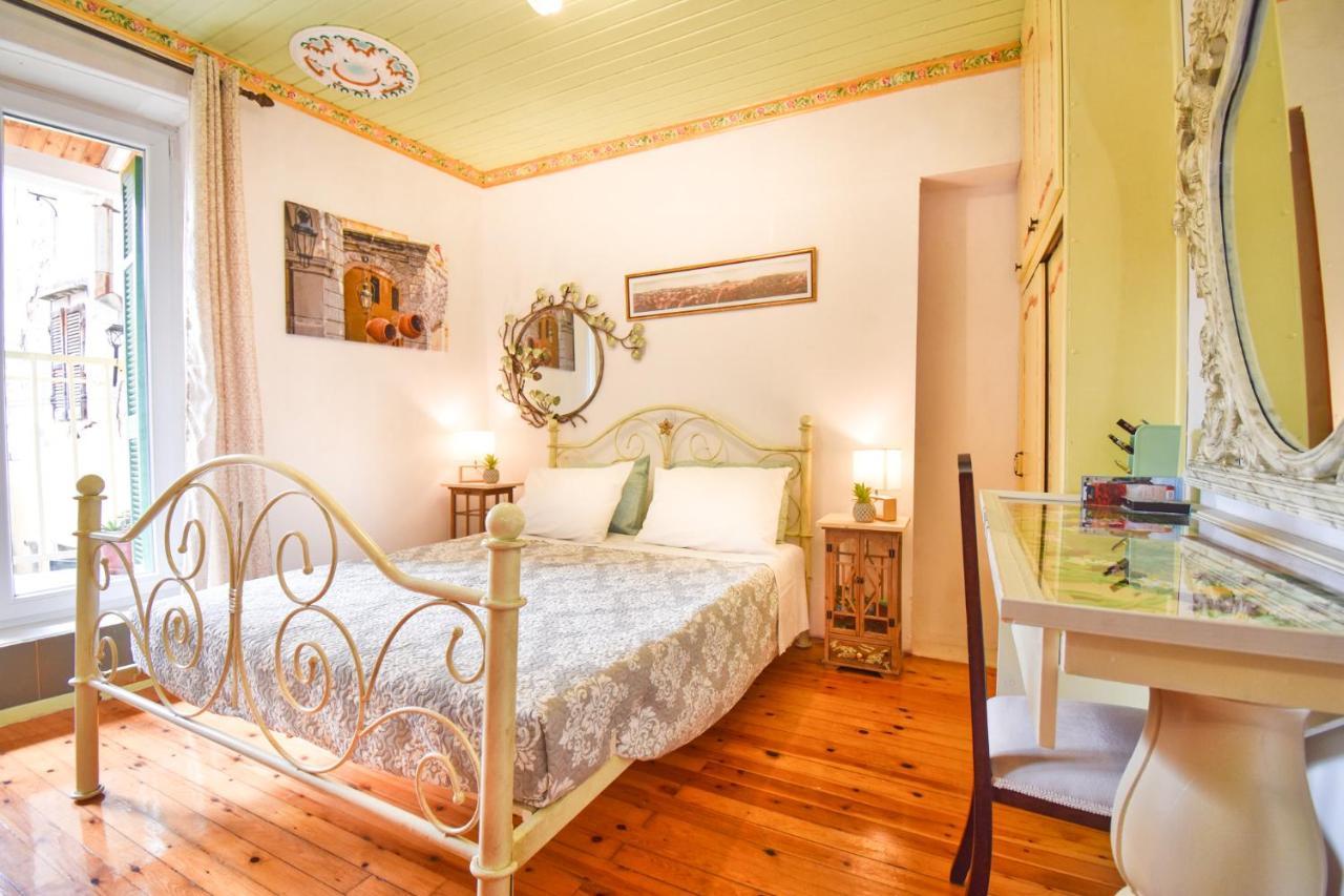Venetian Well Gallery Apartment In Corfu Old Town Buitenkant foto