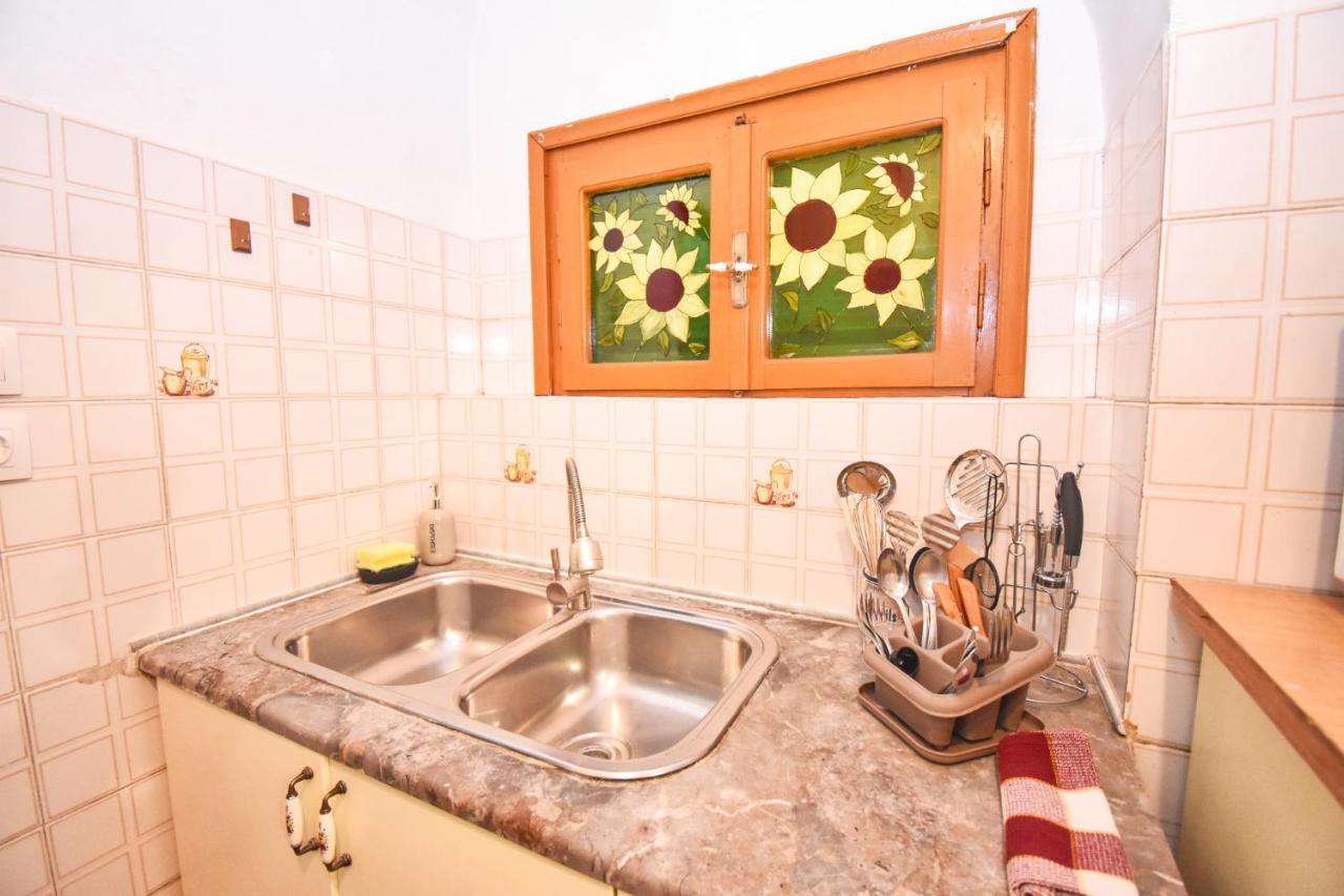 Venetian Well Gallery Apartment In Corfu Old Town Buitenkant foto